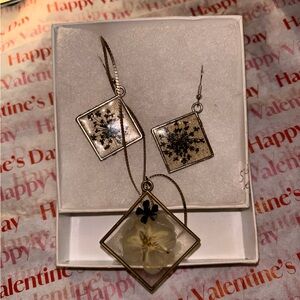 Floral Pendant Necklace with Gold Frame